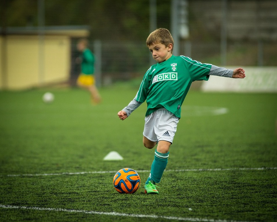 entrenamiento futbol niños
