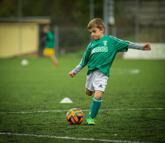 entrenamiento futbol niños